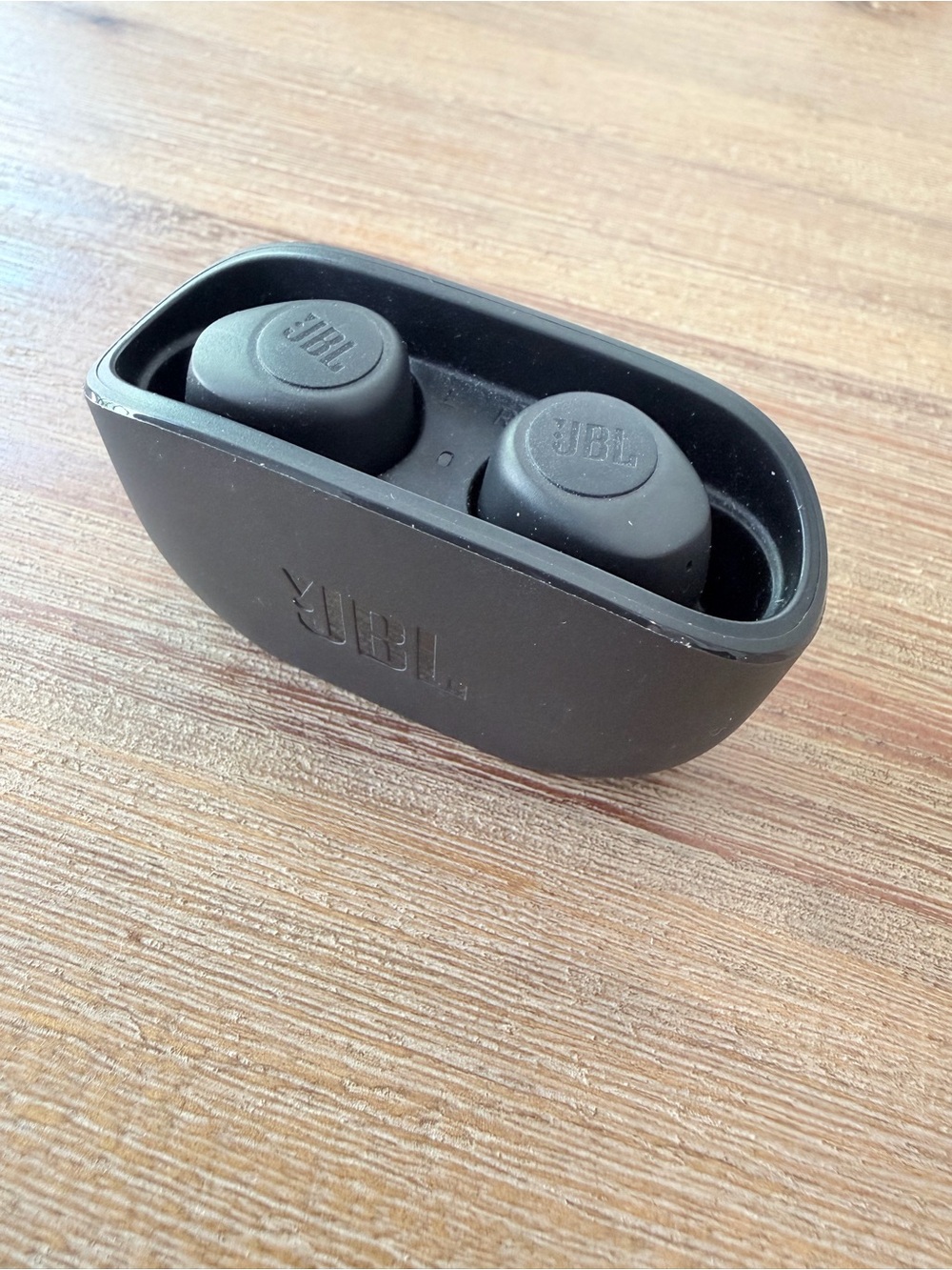 JBL VIBE100 True Wireless Earbuds — Black - Picture 3 of 6